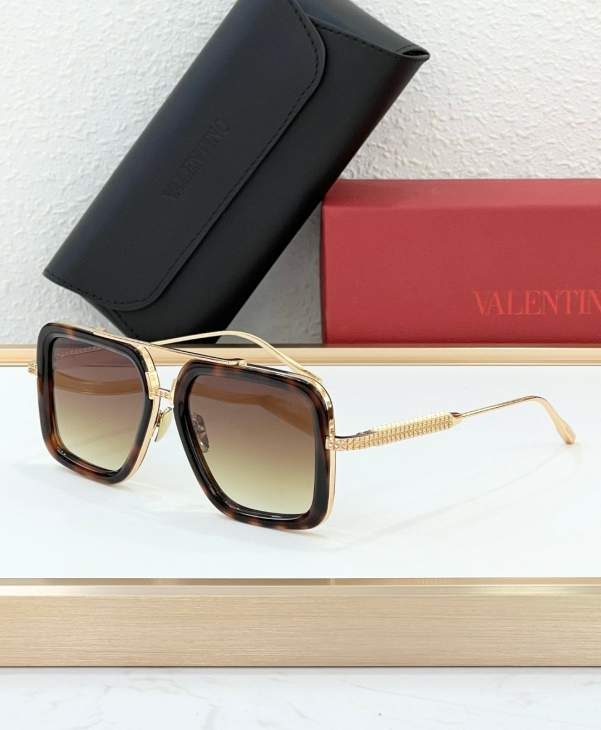 Picture of Valentino Sunglasses _SKUfw66635707fw